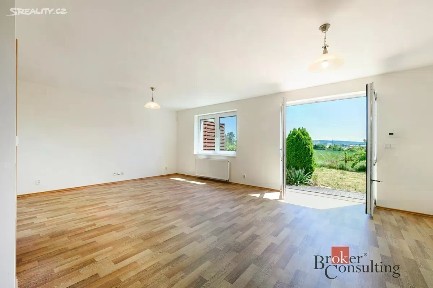 Pronájem rodinného domu 140 m², pozemek 265 m² Třešňová, Štěnovice