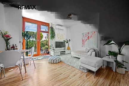 Prodej bytu 2+kk 45 m² Pod Lipami, Praha - Žižkov