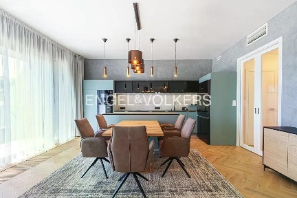 Pronájem bytu 3+1 104 m² Šiklové, Praha - Smíchov