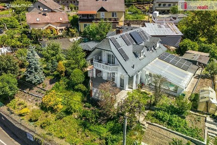 Prodej rodinného domu 260 m², pozemek 1250 m²