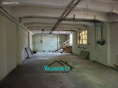 Pronájem skladového prostoru 792 m²