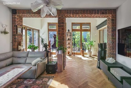 Prodej rodinného domu 292 m², pozemek 1139 m² Nýrská, Praha - Radotín