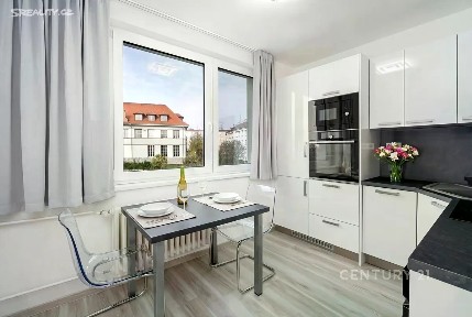 Pronájem bytu 1+1 33 m² Vídeňská třída, Znojmo