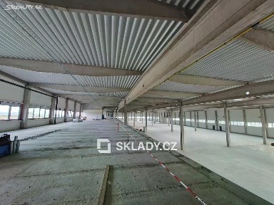Pronájem skladového prostoru 1700 m²