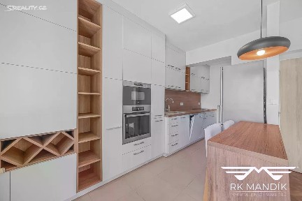 Pronájem bytu 2+kk 55 m² Hillebrantova, Praha - Košíře