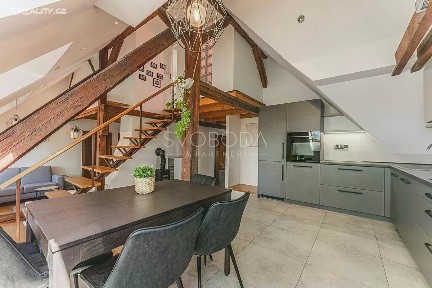 Prodej bytu 5+kk 142 m² Bratří Štefanů, Hradec Králové - Slezské Předměstí