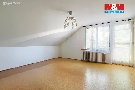 Prodej rodinného domu 220 m², pozemek 3838 m²
