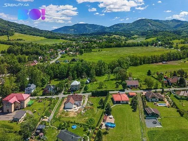 Prodej rodinného domu 250 m², pozemek 2200 m²