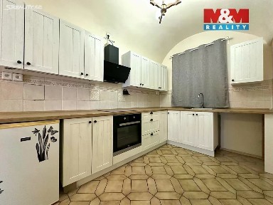 Pronájem bytu atypický 78 m² Mírové náměstí, Kadaň
