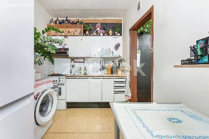 Prodej bytu 2+1 45 m² Budovatelská, Zlín