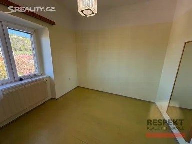 Fričova, Slaný