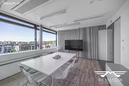 Pronájem kanceláře 416 m² Voctářova, Praha - Libeň