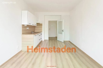 Pronájem bytu 1+kk 17 m² Mírová, Havířov - Město