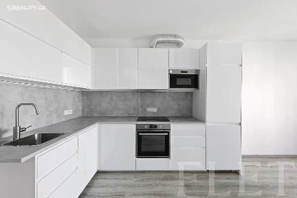 Prodej bytu 2+kk 55 m² Za černým mostem, Praha - Hloubětín