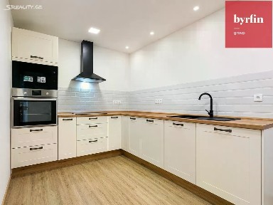 Pronájem bytu 2+1 65 m² Čs. legií, Klimkovice