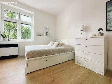 Prodej bytu 2+kk 48 m² Ortenovo náměstí, Praha - Holešovice