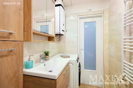 Prodej bytu 3+kk 79 m² Pivovarnická, Praha - Libeň