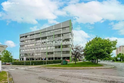 Pronájem kanceláře 1138 m²