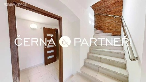 Prodej rodinného domu 142 m², pozemek 809 m²