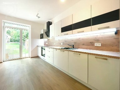 Pronájem rodinného domu 100 m², pozemek 426 m² Jaspisová, Praha - Radotín