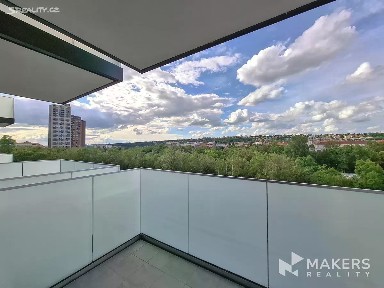 Pronájem bytu 2+kk 49 m² Pod Harfou, Praha - Vysočany