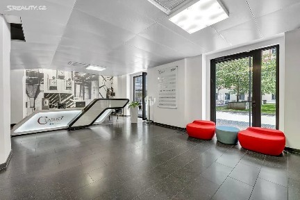 Pronájem kanceláře 653 m² Jankovcova, Praha - Holešovice
