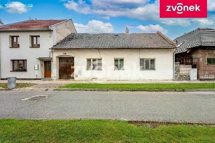 Prodej rodinného domu 200 m², pozemek 900 m²