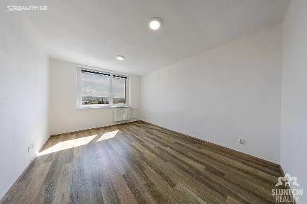 Pronájem bytu 1+kk 27 m²