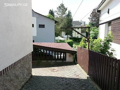 Pod Montací, Náchod