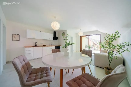Prodej bytu 3+kk 79 m² Sobotní, Valtice