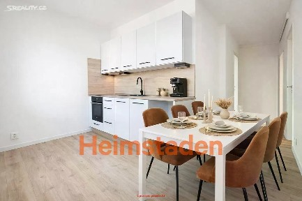 Pronájem bytu 2+1 54 m² Školská, Karviná - Ráj