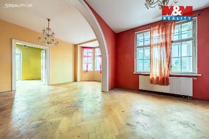 Prodej rodinného domu 287 m², pozemek 797 m²