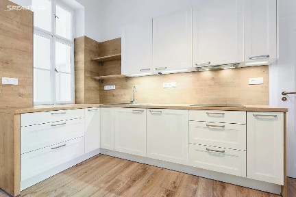Prodej bytu 3+1 88 m² Přibyslavská, Praha - Žižkov