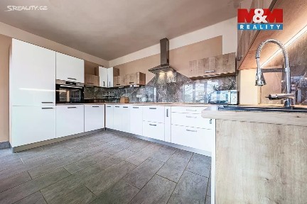 Prodej bytu 5+1 139 m² Chlumec nad Cidlinou - Kladruby
