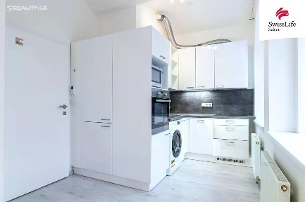 Pronájem bytu 1+1 35 m² Střížkovská, Praha - Libeň
