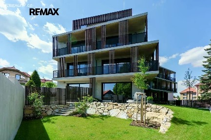 Pronájem bytu 3+kk 86 m²