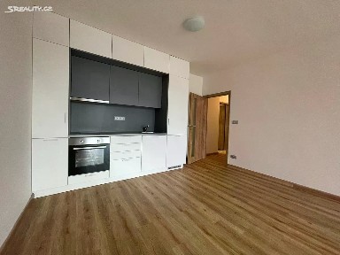 Pronájem bytu 1+kk 40 m²
