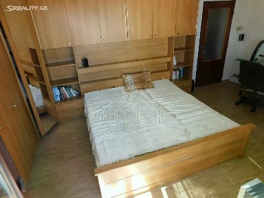 Prodej rodinného domu 231 m², pozemek 528 m² Rtyňská, Praha - Dolní Počernice