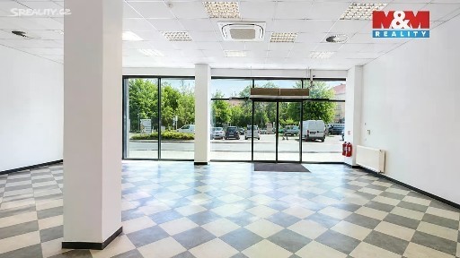 Pronájem obchodního prostoru 129 m²