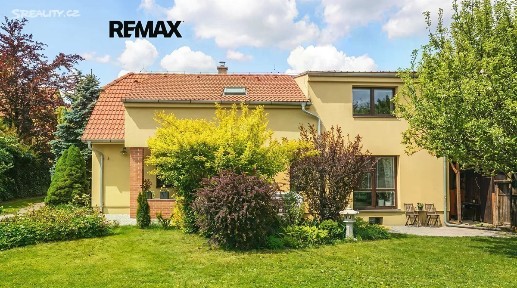 Prodej rodinného domu 200 m², pozemek 1121 m²