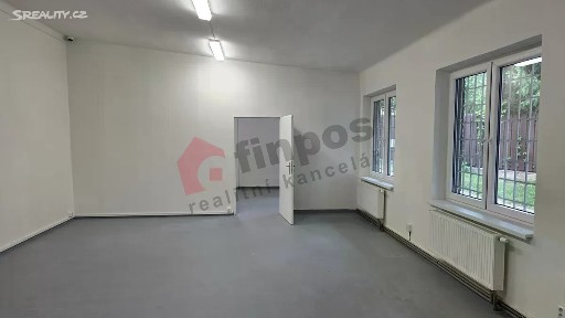 Pronájem skladového prostoru 110 m² V potočkách, Praha - Modřany