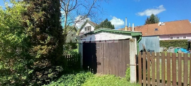 Kozojedská, Jevany