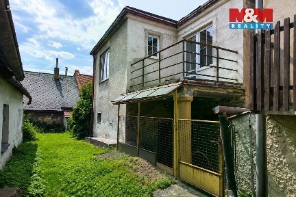 Prodej rodinného domu 250 m², pozemek 234 m²