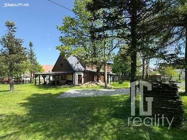 Prodej rodinného domu 211 m², pozemek 1458 m²