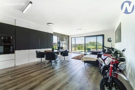 Pronájem bytu 3+kk 105 m² Potoční, Hluboká nad Vltavou