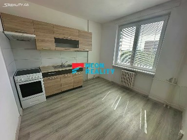 Pronájem bytu 1+1 40 m² Masarykova třída, Orlová - Lutyně
