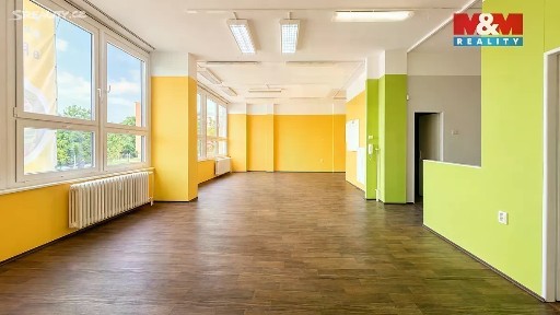 Pronájem obchodního prostoru 82 m²