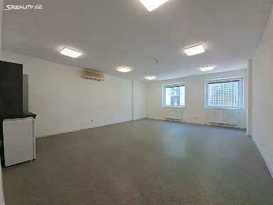 Pronájem kanceláře 59 m² třída Míru, Pardubice - Zelené Předměstí