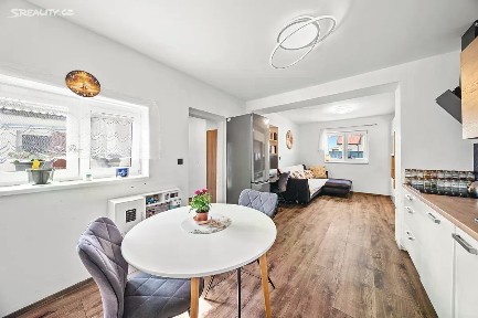 Prodej rodinného domu 56 m², pozemek 1044 m²
