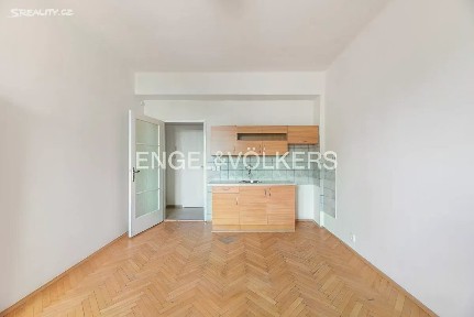 Pronájem bytu 1+kk 25 m² 5. května, Praha - Nusle